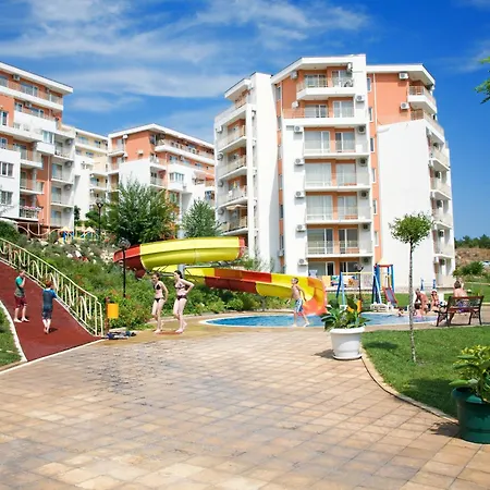 Crown And Imperial Apartamento