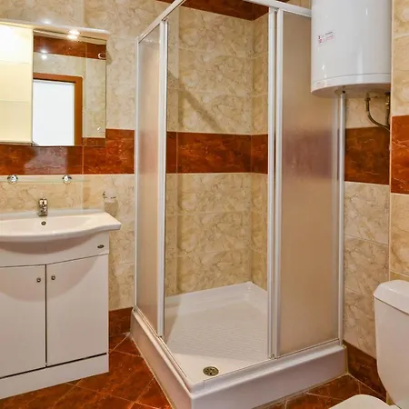 Crown And Imperial Apartamento