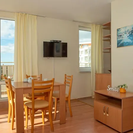 Crown And Imperial Apartments Sveti Vlas