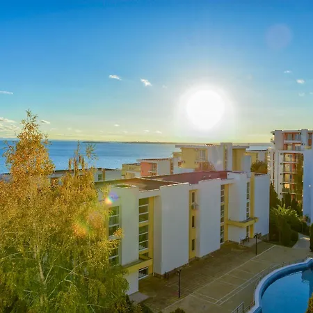 Crown And Imperial Apartments Lejlighed Sveti Vlas