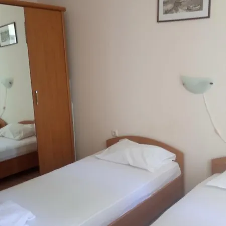 Crown And Imperial Apartments Lejlighed *