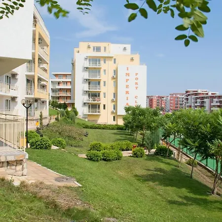 Crown And Imperial Apartamento Sveti Vlas