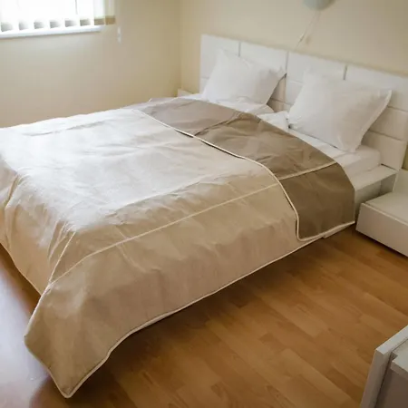 Crown And Imperial Apartamento Sveti Vlas