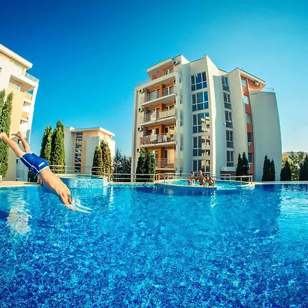 Crown And Imperial Apartamento Sveti Vlas