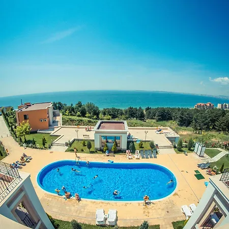 Crown And Imperial Apartamento Sveti Vlas